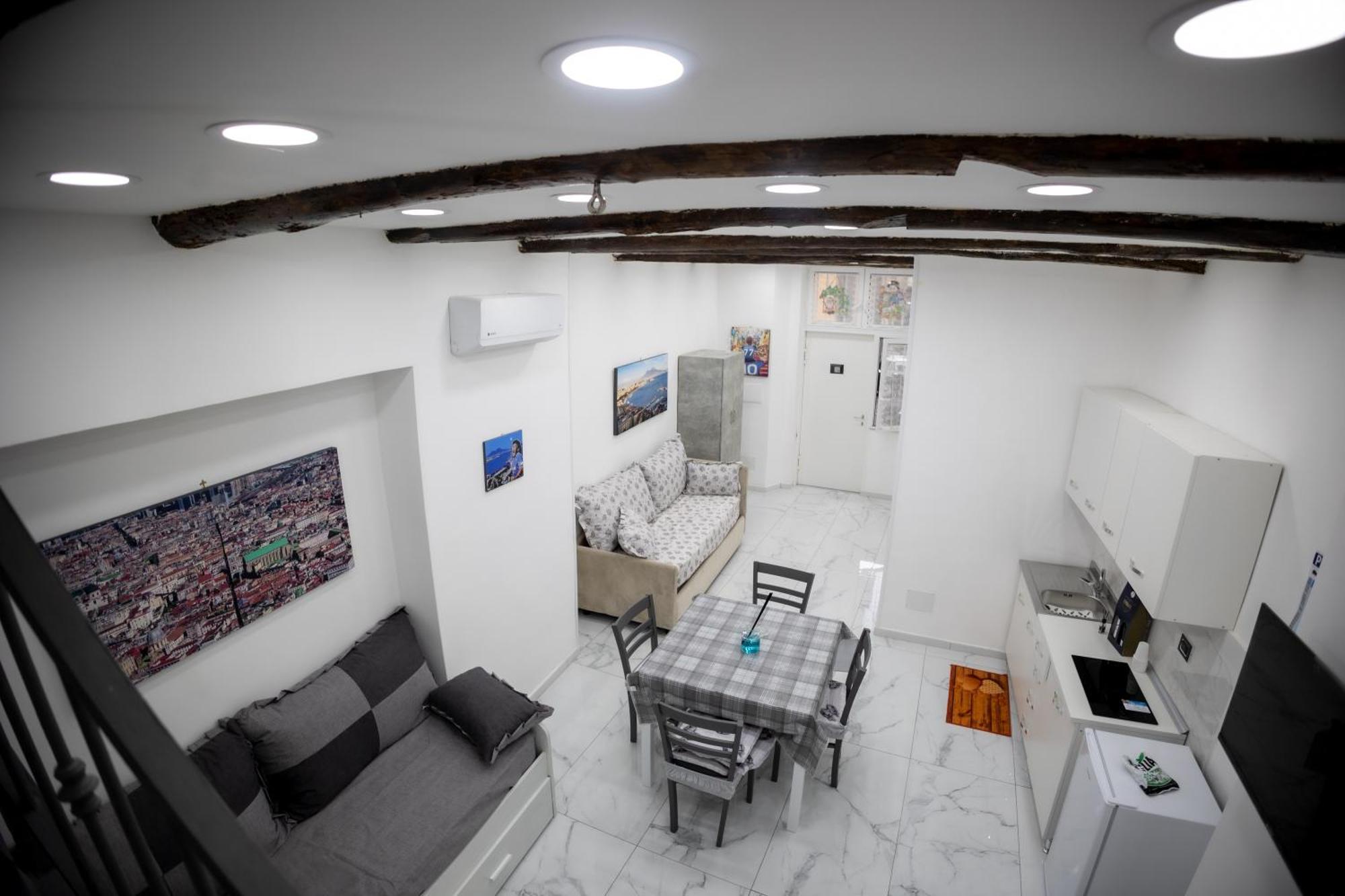 Royal Spaccanapoli Apartman Kültér fotó